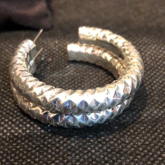 SIMON SEBBAG Sterling Silver Diamond Cut Large Hoop Post Back Earrings - Picture 4 of 13